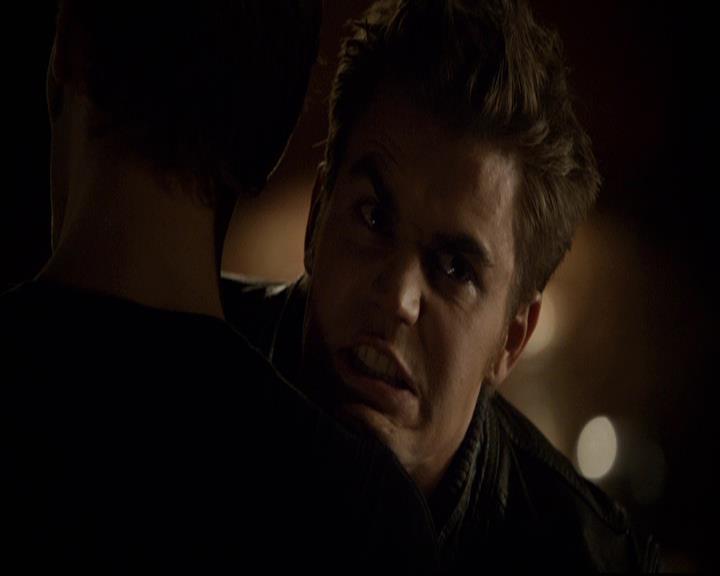 VampireDiariesWorld-dot-org_2x22AsILayDying0800.jpg