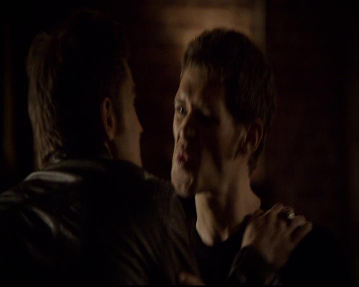 VampireDiariesWorld-dot-org_2x22AsILayDying0811.jpg