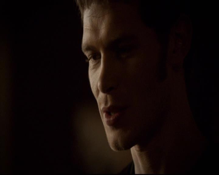 VampireDiariesWorld-dot-org_2x22AsILayDying0827.jpg