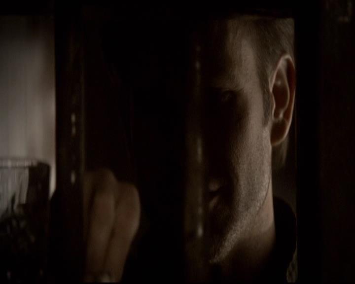 VampireDiariesWorld-dot-org_2x22AsILayDying0840.jpg