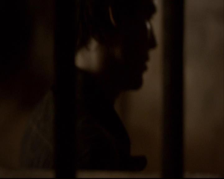 VampireDiariesWorld-dot-org_2x22AsILayDying0865.jpg