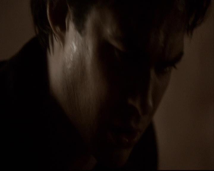 VampireDiariesWorld-dot-org_2x22AsILayDying0875.jpg