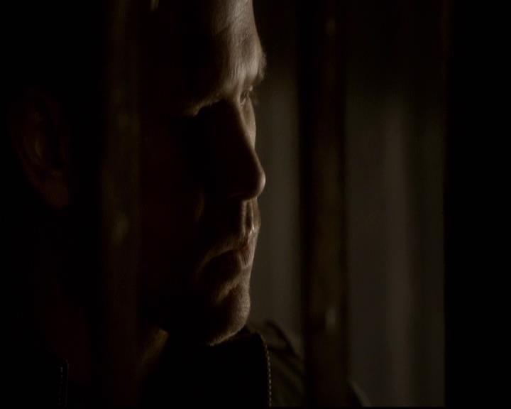 VampireDiariesWorld-dot-org_2x22AsILayDying0882.jpg