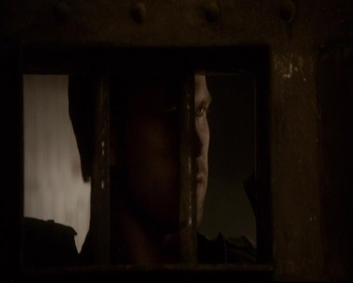 VampireDiariesWorld-dot-org_2x22AsILayDying0891.jpg