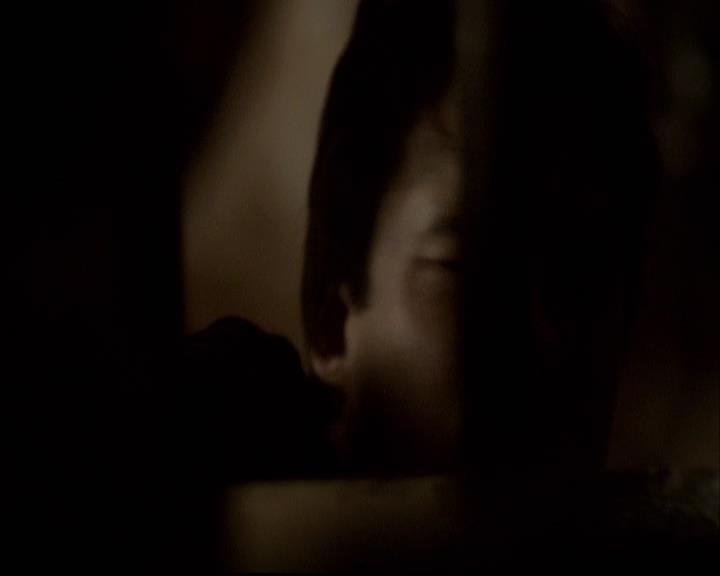 VampireDiariesWorld-dot-org_2x22AsILayDying0909.jpg