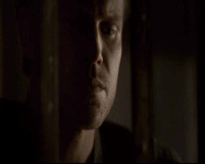 VampireDiariesWorld-dot-org_2x22AsILayDying0941.jpg