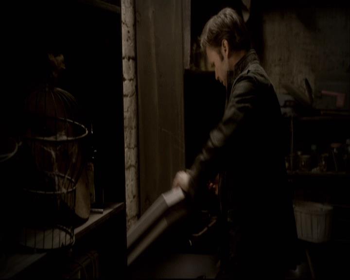 VampireDiariesWorld-dot-org_2x22AsILayDying0945.jpg