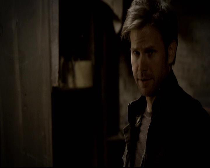 VampireDiariesWorld-dot-org_2x22AsILayDying0951.jpg