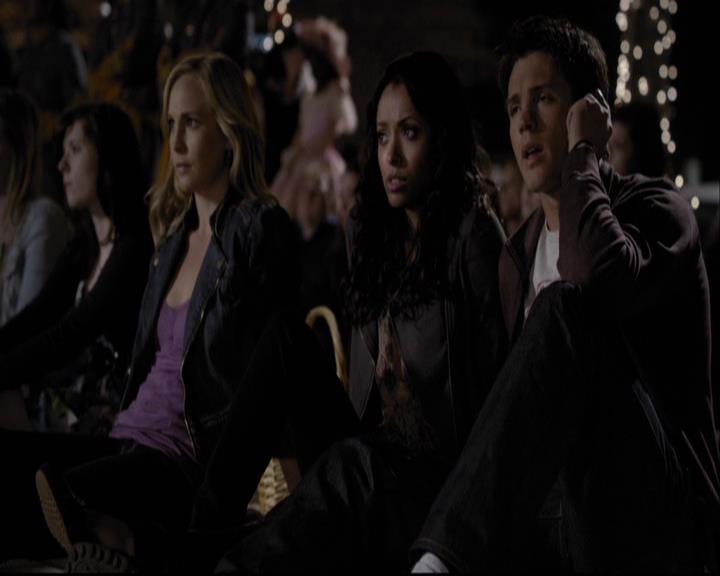 VampireDiariesWorld-dot-org_2x22AsILayDying0984.jpg