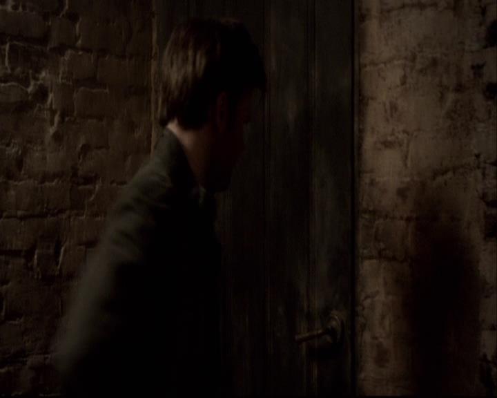 VampireDiariesWorld-dot-org_2x22AsILayDying0997.jpg