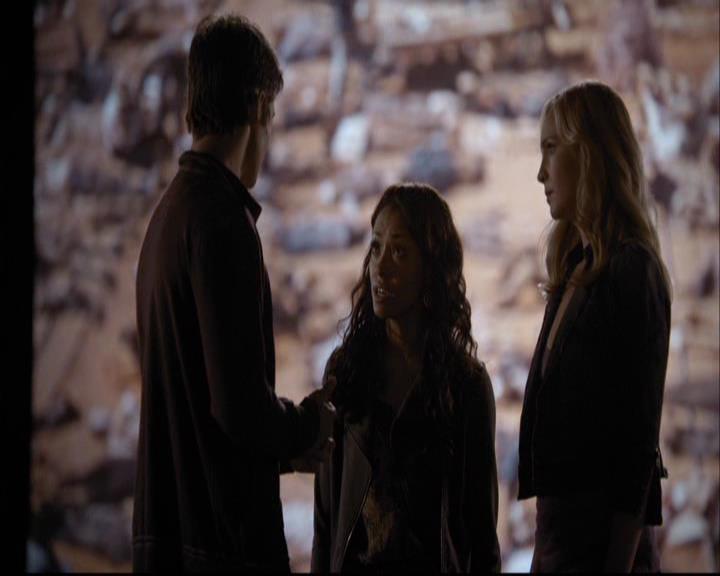 VampireDiariesWorld-dot-org_2x22AsILayDying1001.jpg