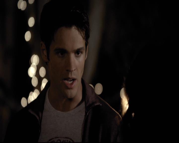 VampireDiariesWorld-dot-org_2x22AsILayDying1004.jpg