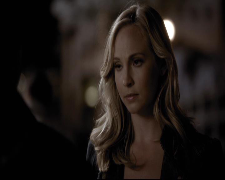 VampireDiariesWorld-dot-org_2x22AsILayDying1005.jpg