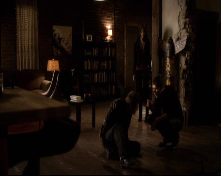 VampireDiariesWorld-dot-org_2x22AsILayDying1018.jpg