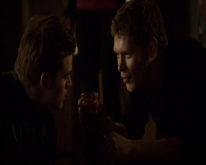 VampireDiariesWorld-dot-org_2x22AsILayDying1024.jpg