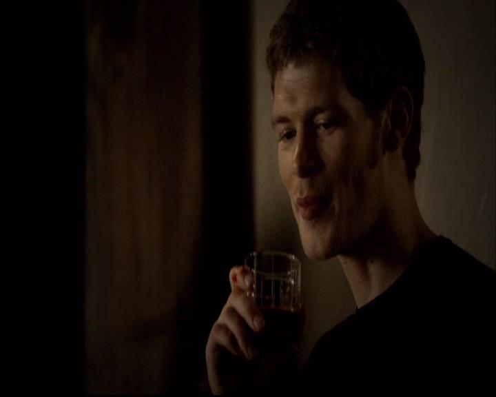 VampireDiariesWorld-dot-org_2x22AsILayDying1045.jpg