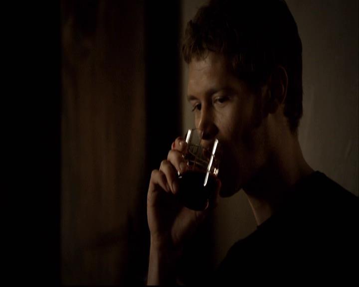 VampireDiariesWorld-dot-org_2x22AsILayDying1046.jpg