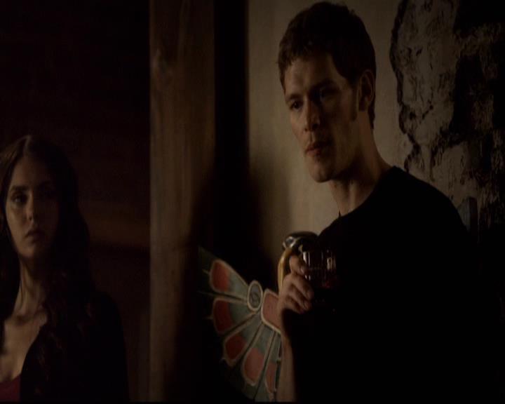 VampireDiariesWorld-dot-org_2x22AsILayDying1051.jpg