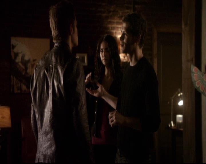 VampireDiariesWorld-dot-org_2x22AsILayDying1068.jpg