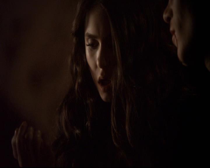 VampireDiariesWorld-dot-org_2x22AsILayDying1094.jpg