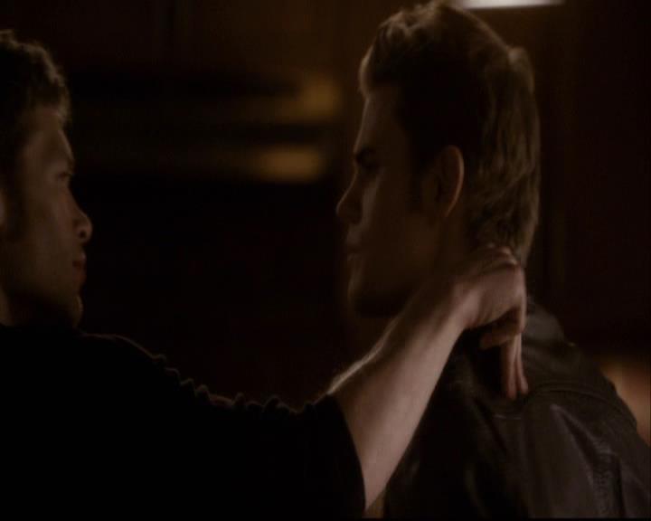 VampireDiariesWorld-dot-org_2x22AsILayDying1112.jpg