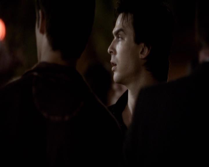 VampireDiariesWorld-dot-org_2x22AsILayDying1136.jpg