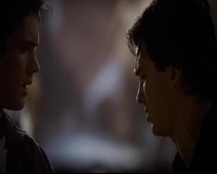 VampireDiariesWorld-dot-org_2x22AsILayDying1140.jpg