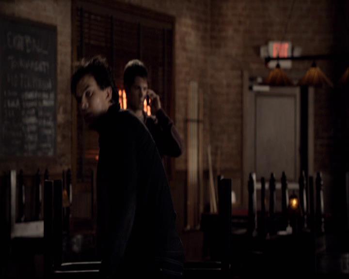 VampireDiariesWorld-dot-org_2x22AsILayDying1179.jpg