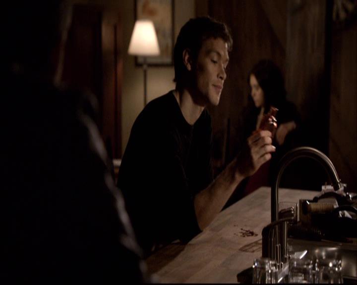 VampireDiariesWorld-dot-org_2x22AsILayDying1296.jpg