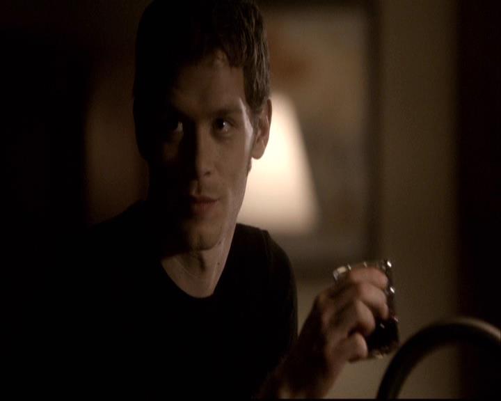 VampireDiariesWorld-dot-org_2x22AsILayDying1314.jpg