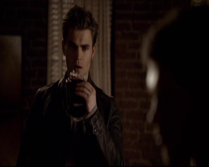 VampireDiariesWorld-dot-org_2x22AsILayDying1343.jpg