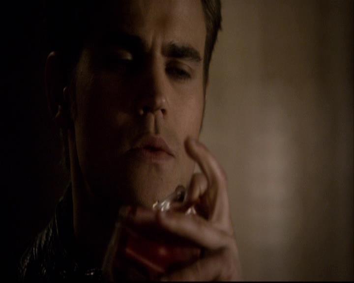 VampireDiariesWorld-dot-org_2x22AsILayDying1354.jpg