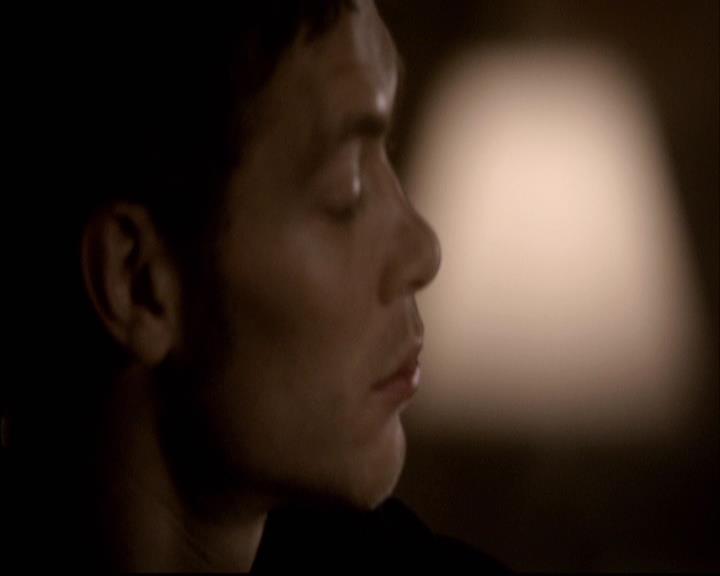 VampireDiariesWorld-dot-org_2x22AsILayDying1360.jpg