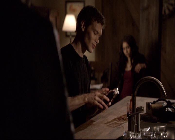 VampireDiariesWorld-dot-org_2x22AsILayDying1362.jpg