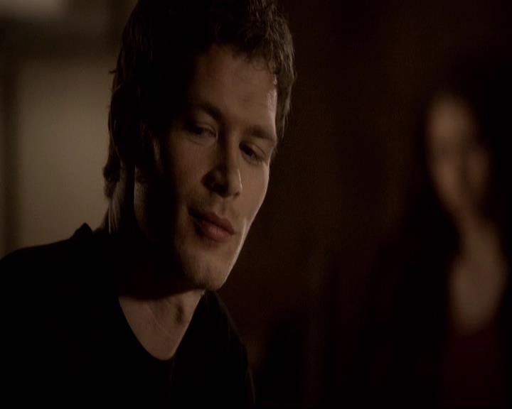 VampireDiariesWorld-dot-org_2x22AsILayDying1365.jpg