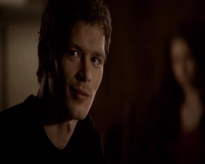 VampireDiariesWorld-dot-org_2x22AsILayDying1366.jpg