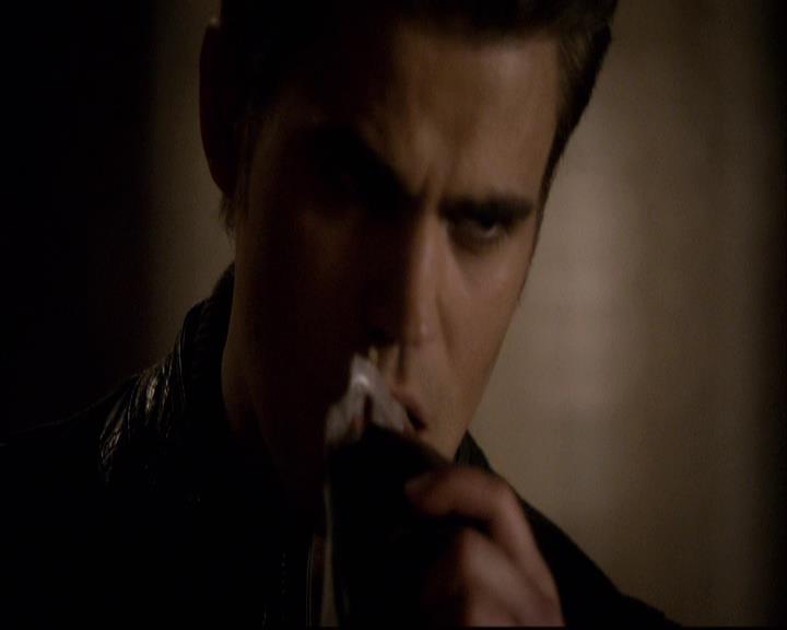 VampireDiariesWorld-dot-org_2x22AsILayDying1379.jpg