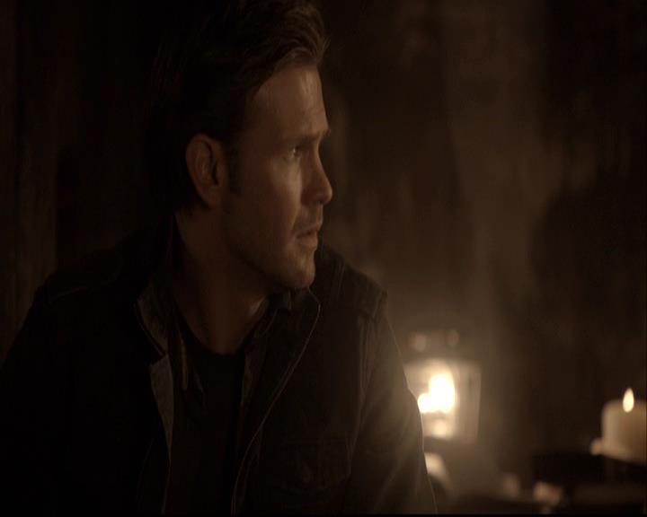 VampireDiariesWorld-dot-org_2x22AsILayDying1401.jpg