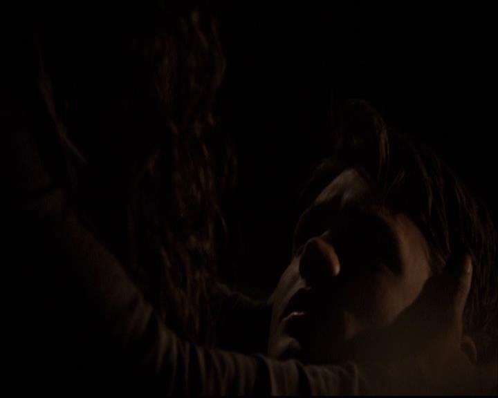 VampireDiariesWorld-dot-org_2x22AsILayDying1491.jpg