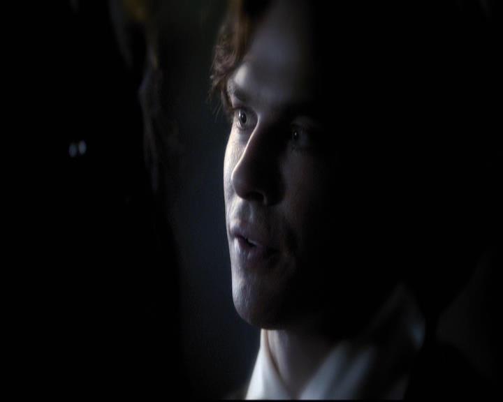 VampireDiariesWorld-dot-org_2x22AsILayDying1550.jpg