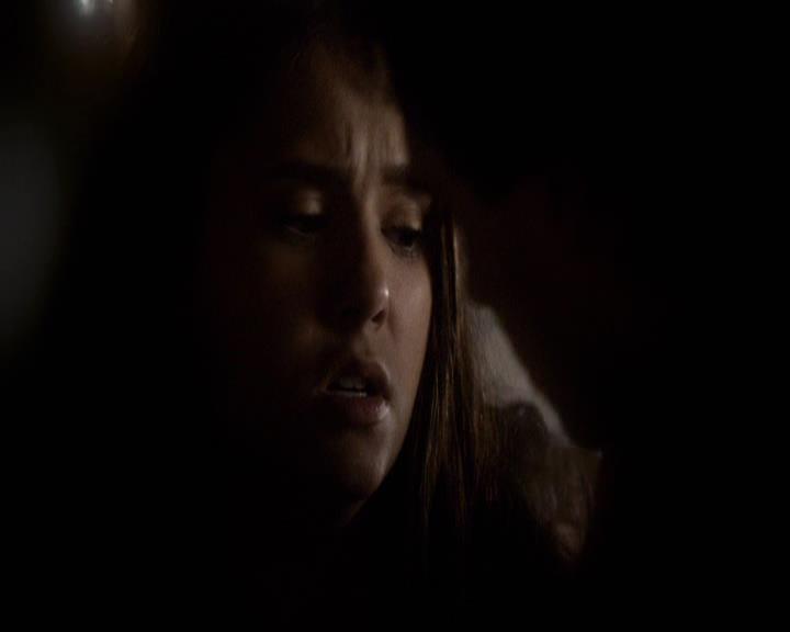 VampireDiariesWorld-dot-org_2x22AsILayDying1580.jpg