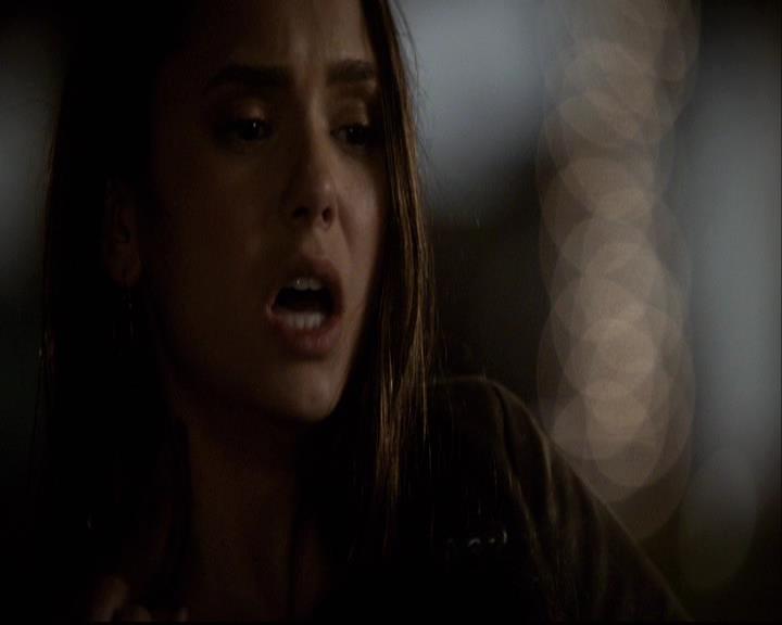 VampireDiariesWorld-dot-org_2x22AsILayDying1616.jpg