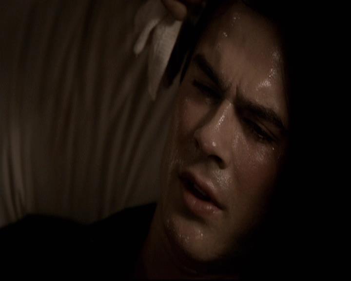 VampireDiariesWorld-dot-org_2x22AsILayDying1789.jpg