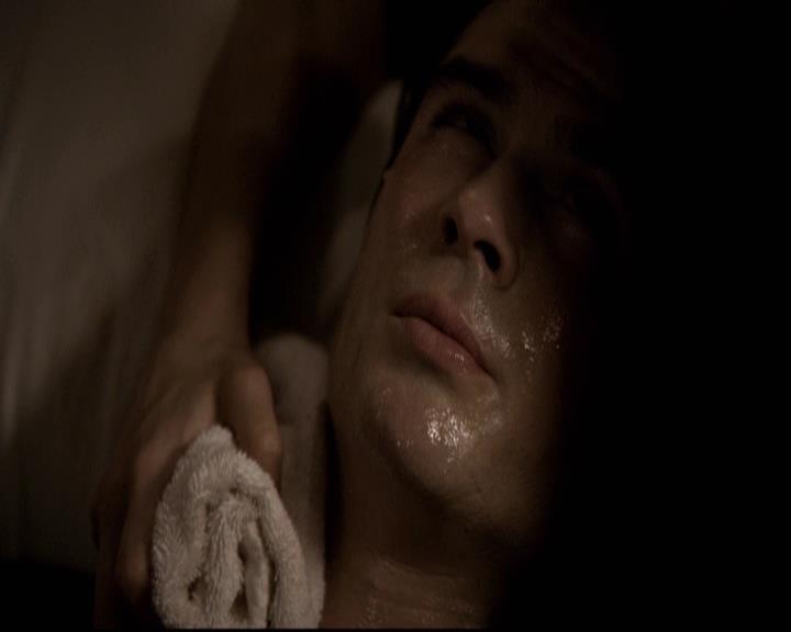 VampireDiariesWorld-dot-org_2x22AsILayDying1808.jpg