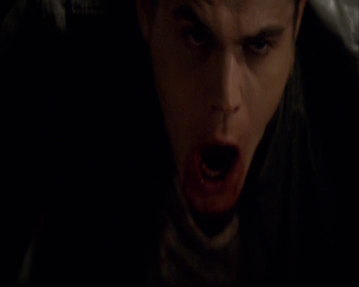 VampireDiariesWorld-dot-org_2x22AsILayDying1830.jpg