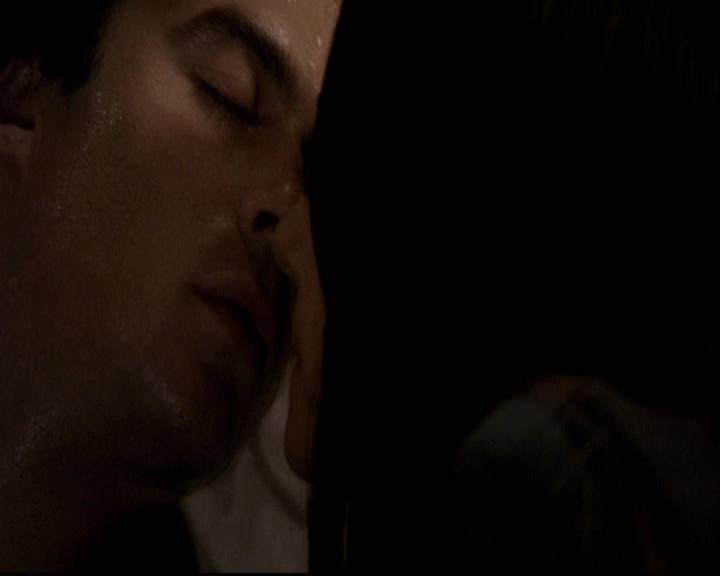 VampireDiariesWorld-dot-org_2x22AsILayDying2011.jpg