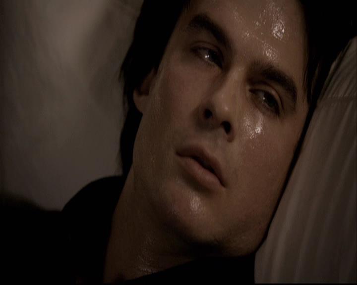 VampireDiariesWorld-dot-org_2x22AsILayDying2030.jpg