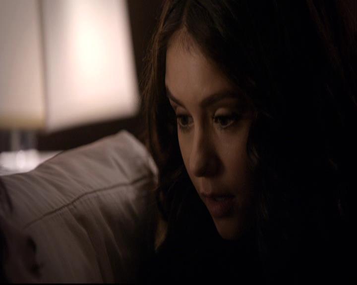 VampireDiariesWorld-dot-org_2x22AsILayDying2044.jpg