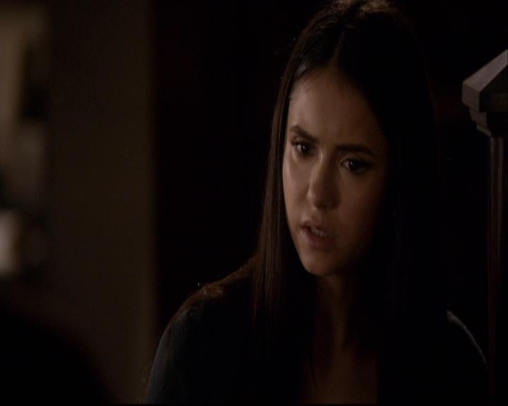 VampireDiariesWorld-dot-org_2x22AsILayDying2050.jpg