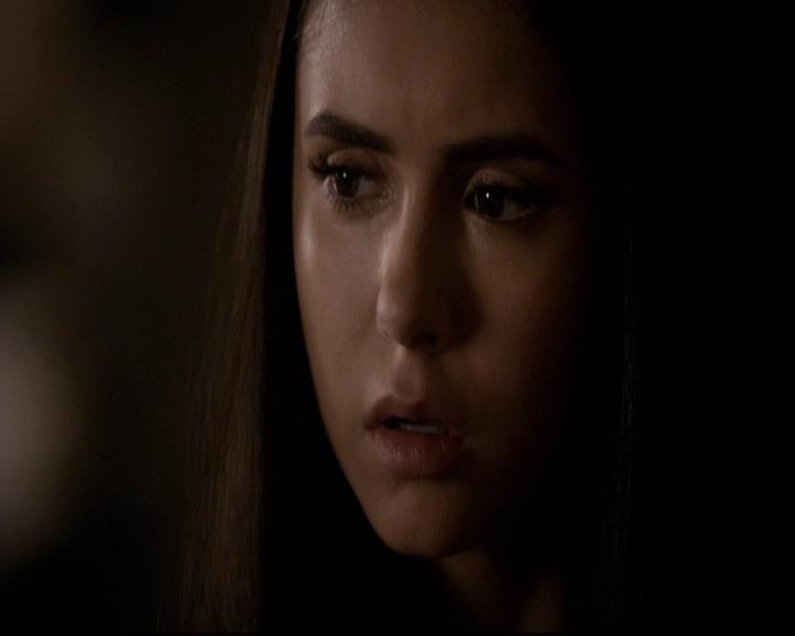 VampireDiariesWorld-dot-org_2x22AsILayDying2067.jpg